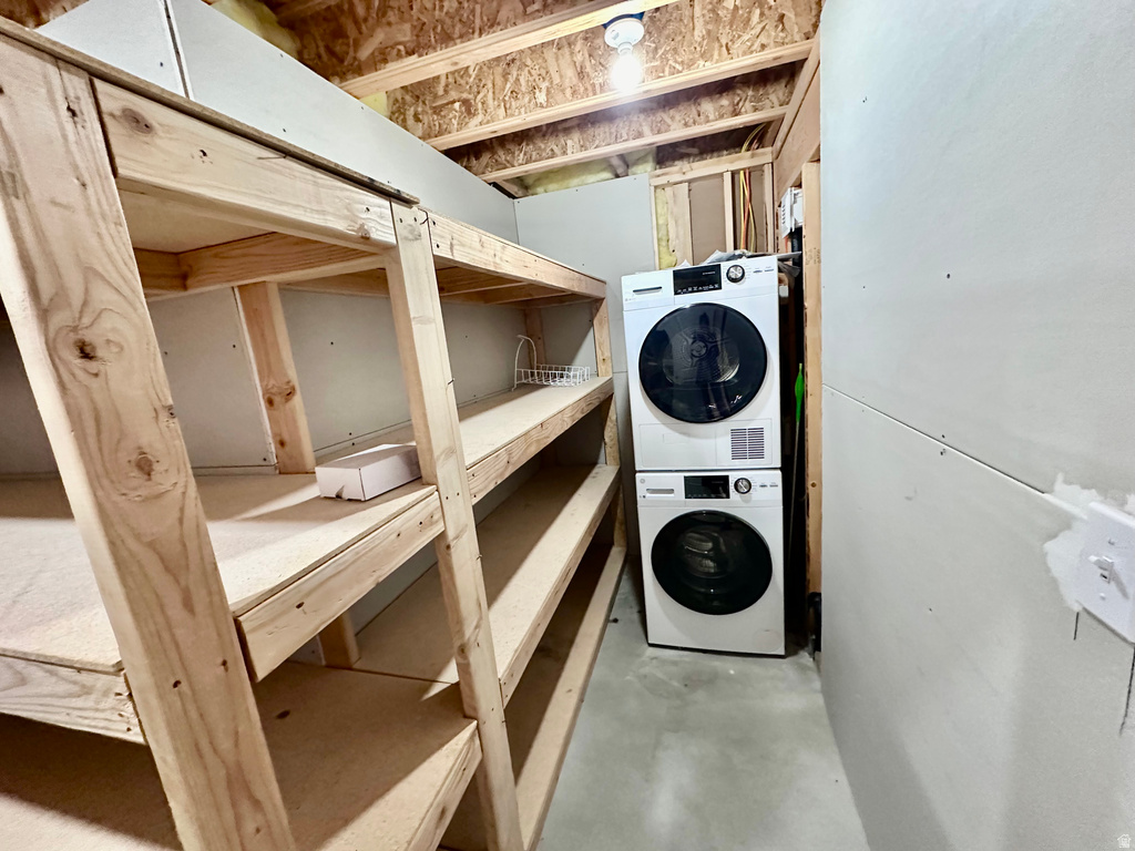 827 N 200 W Tooele, UT 84074