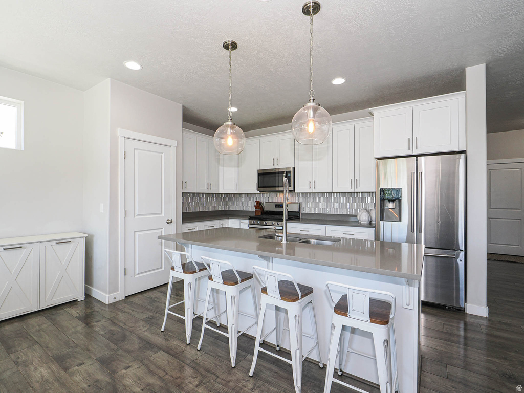 957 W MCKENNA RD Bluffdale, UT 84065