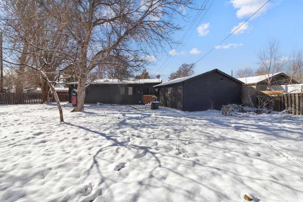 659 E RIVIERA CIR South Salt Lake, UT 84106