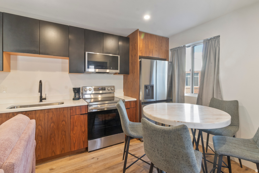 659 E RIVIERA CIR South Salt Lake, UT 84106