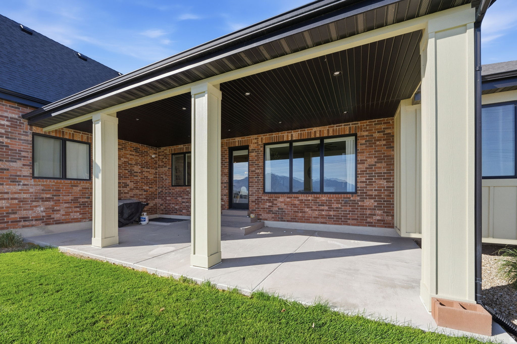 14253 S JEMMA DR Bluffdale, UT 84065