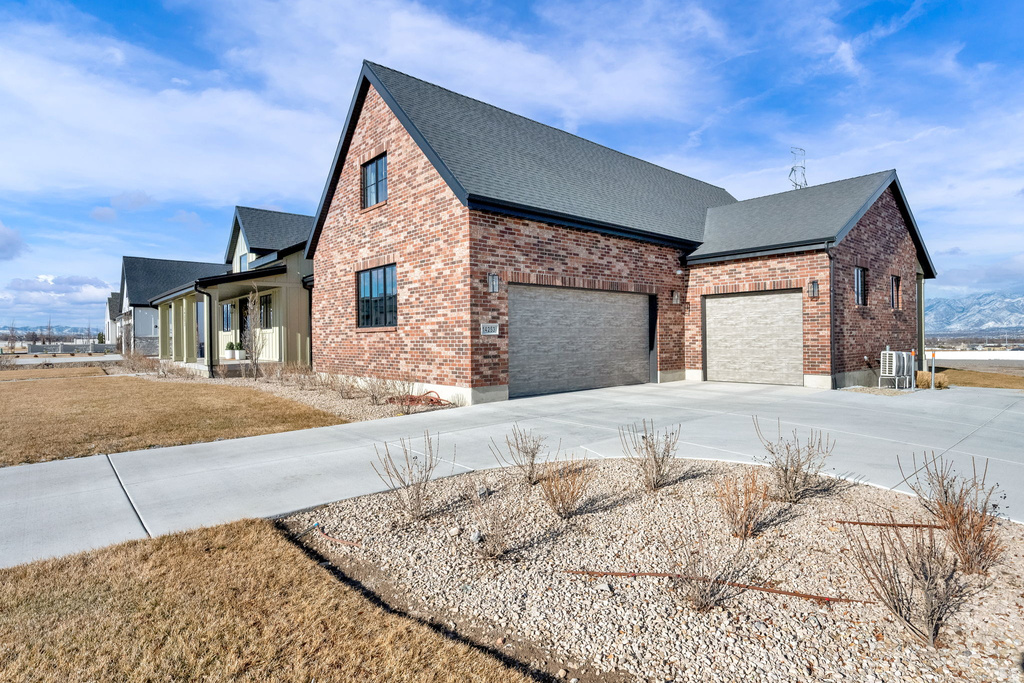 14253 S JEMMA DR Bluffdale, UT 84065