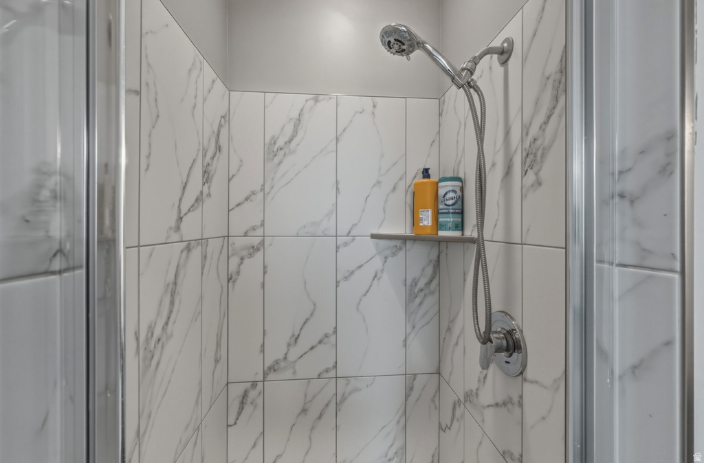 498 W 2200 N Layton, UT 84041