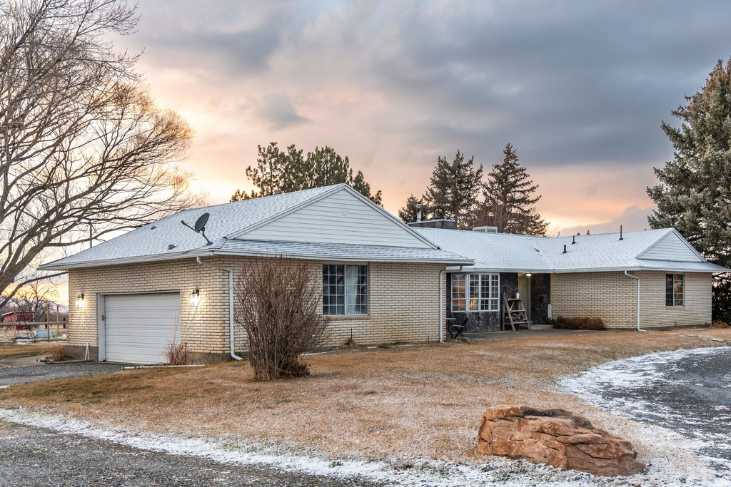 4815 HIGHWAY 36 Erda, UT 84074