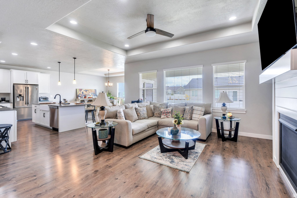 701 S CROOKET POST WAY Saratoga Springs, UT 84045