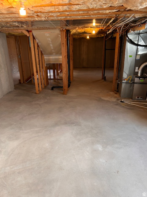 13691 S 3160 W Riverton, UT 84065