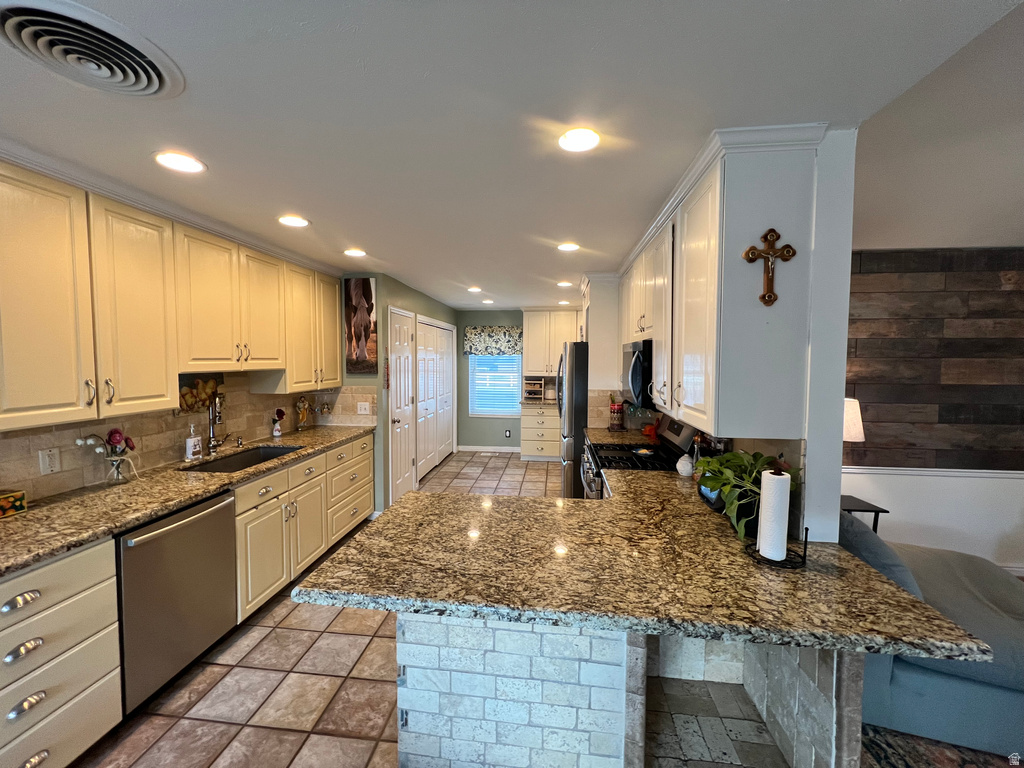 3463 W 14400 S Bluffdale, UT 84065