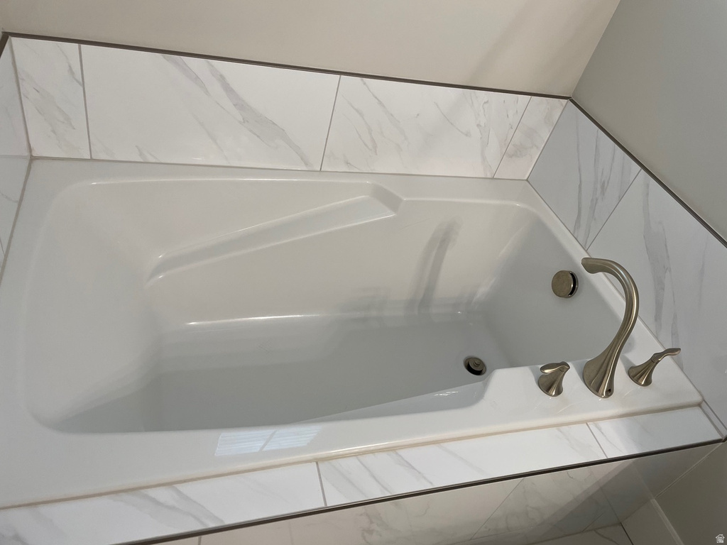 951 W SHADOW BROOK LN Lehi, UT 84043