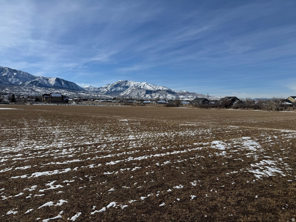 180 N WOODLAND HILLS DR Salem, UT 84653