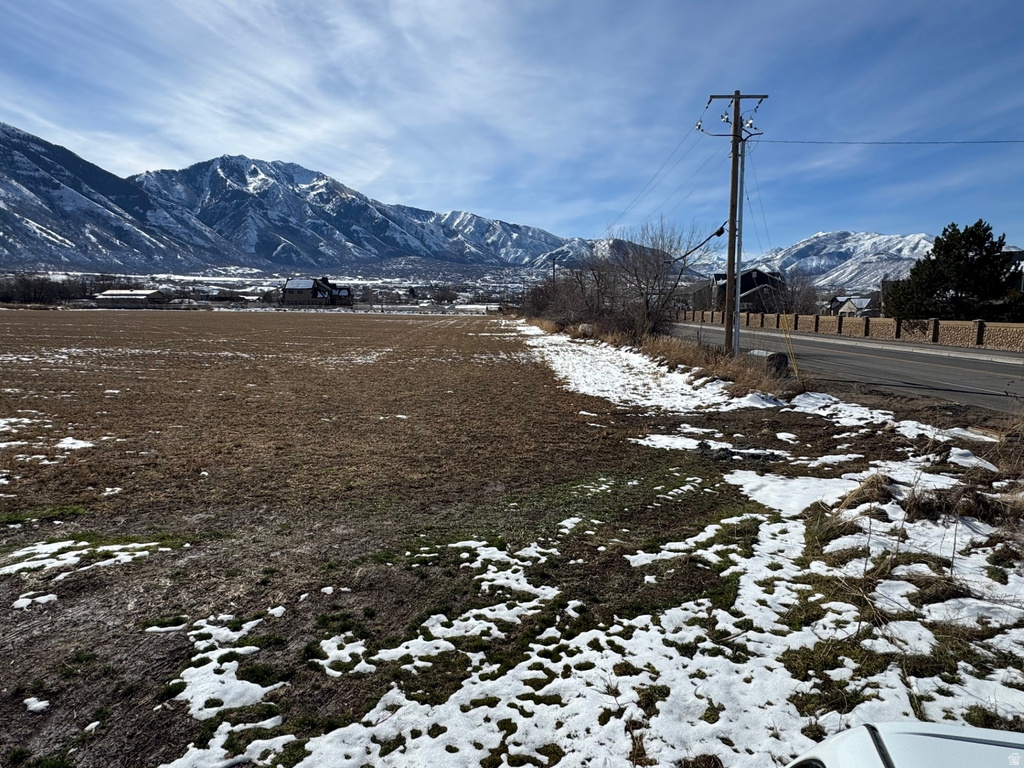 180 N WOODLAND HILLS DR Salem, UT 84653