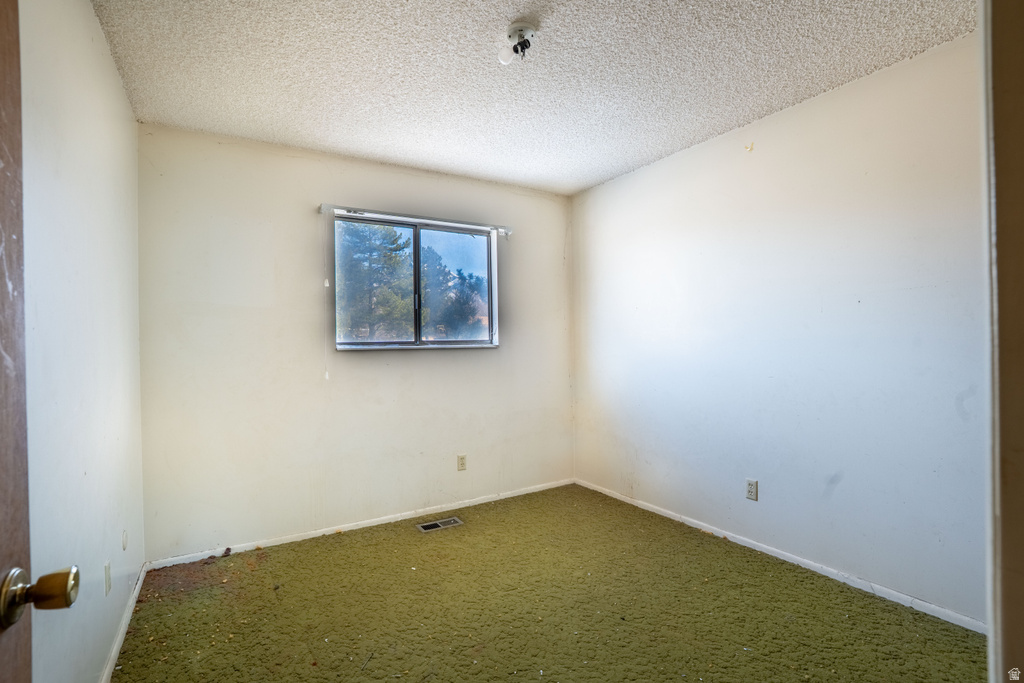 1092 E PLATINUM WAY Sandy, UT 84094