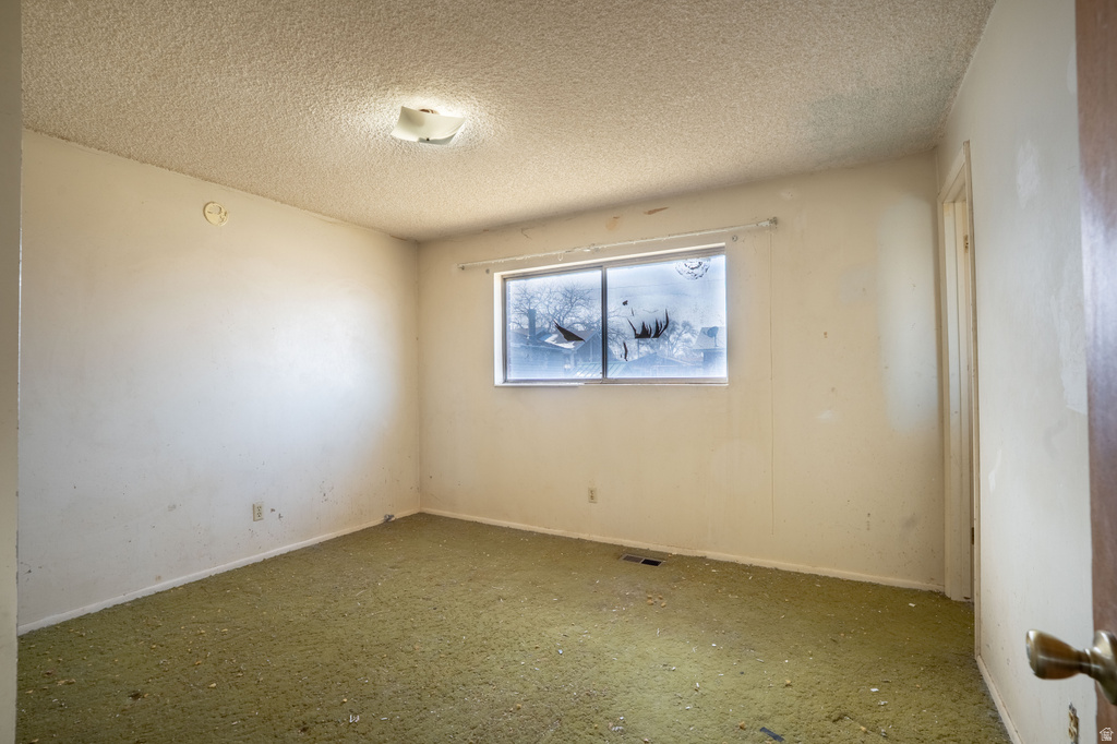 1092 E PLATINUM WAY Sandy, UT 84094