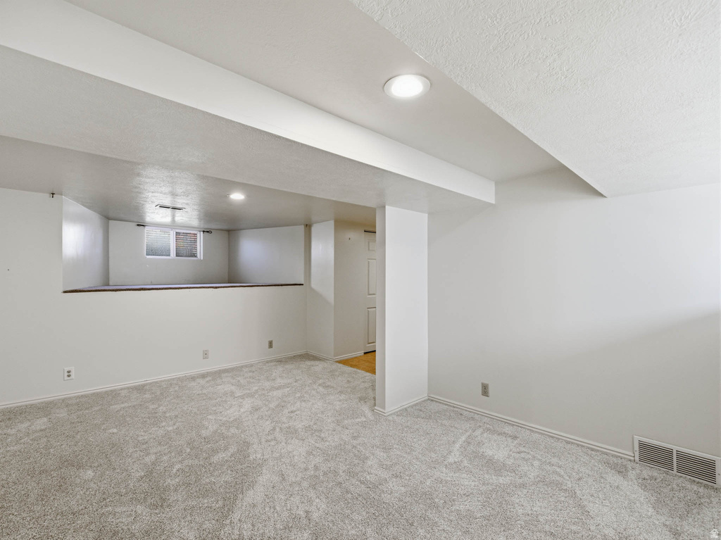 1665 E HARVARD AVE Salt Lake City, UT 84105