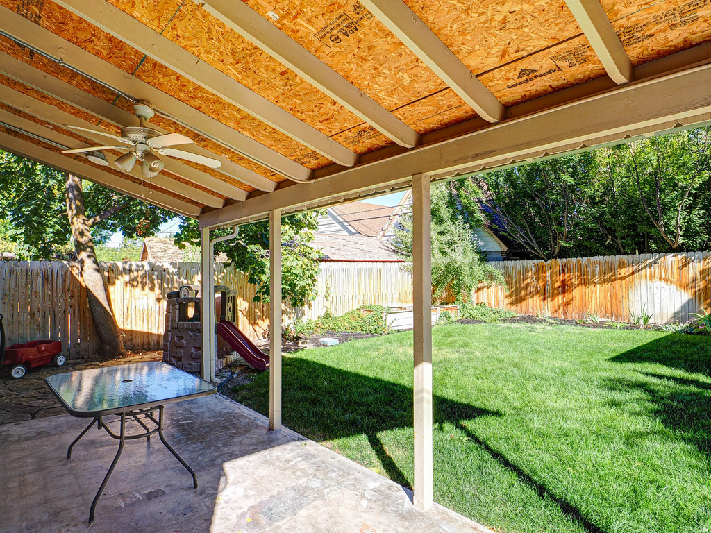 1665 E HARVARD AVE Salt Lake City, UT 84105