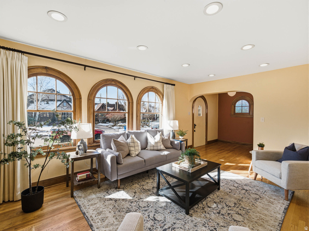 1665 E HARVARD AVE Salt Lake City, UT 84105