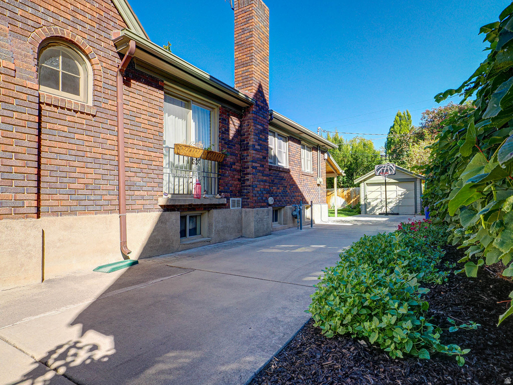 1665 E HARVARD AVE Salt Lake City, UT 84105