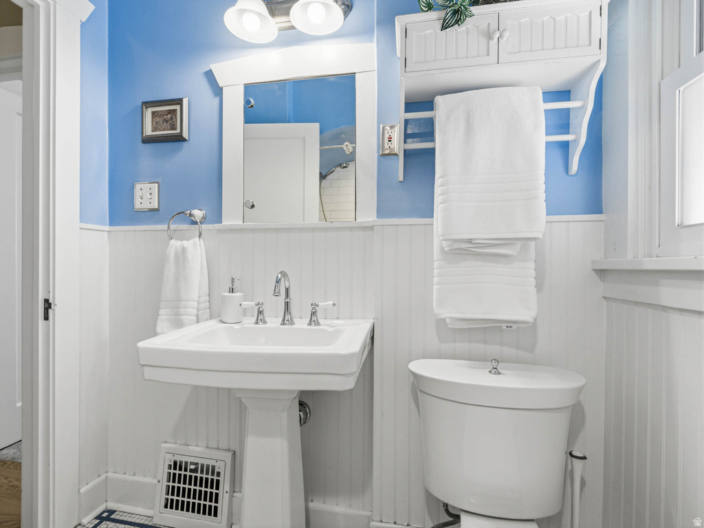 1665 E HARVARD AVE Salt Lake City, UT 84105