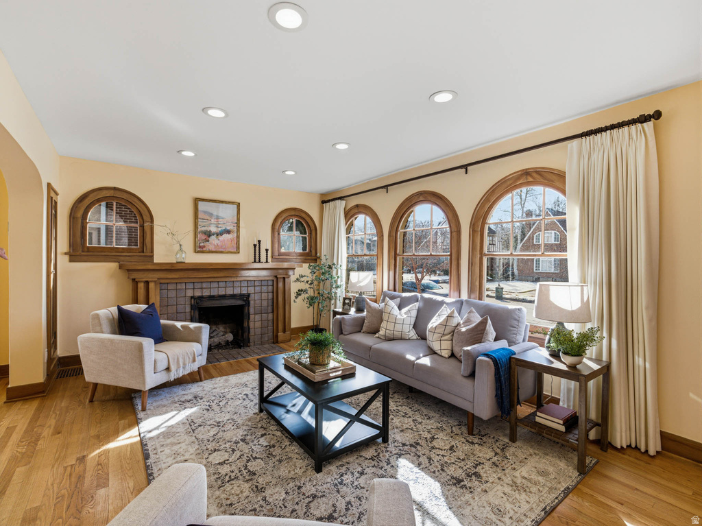 1665 E HARVARD AVE Salt Lake City, UT 84105