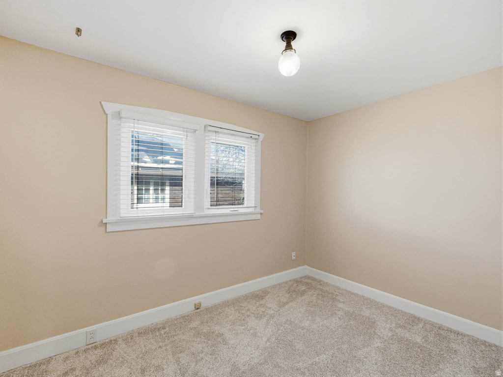 1665 E HARVARD AVE Salt Lake City, UT 84105