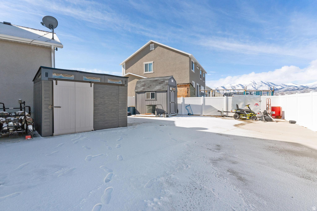 1857 E THUNDER GULCH RD Eagle Mountain, UT 84005