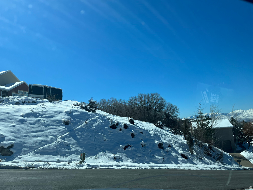 424 E CANYON ESTATES DR Bountiful, UT 84010