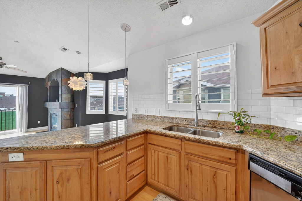 74 E RESACA DR #B12 Sandy, UT 84070