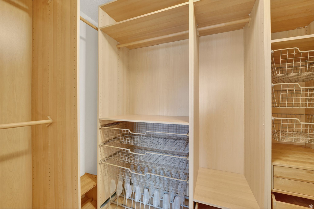 74 E RESACA DR #B12 Sandy, UT 84070