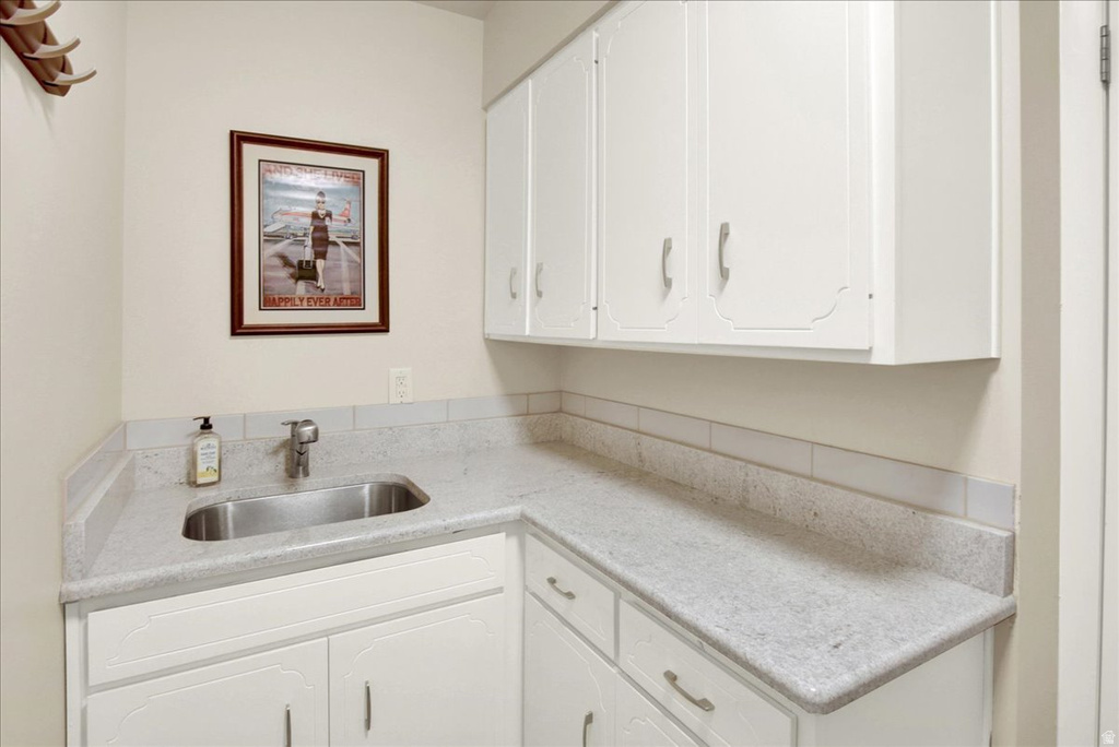 1812 E BEUS DR Ogden, UT 84403