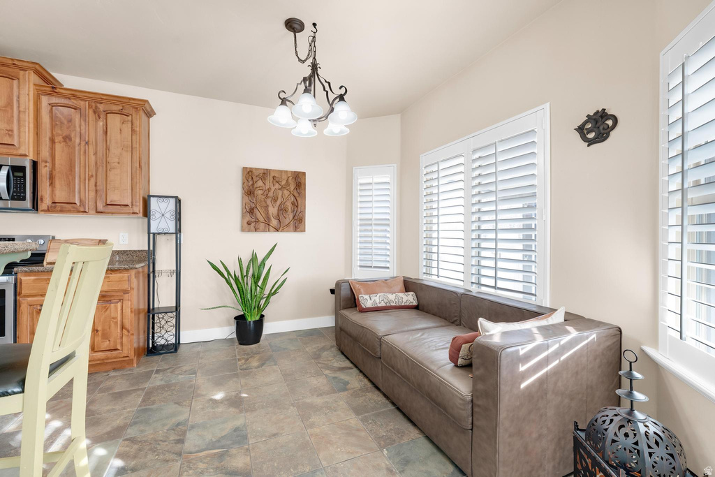 1842 E ROUEN CIR Holladay, UT 84117