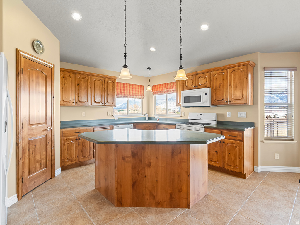 7257 S RURAL RD West Jordan, UT 84084