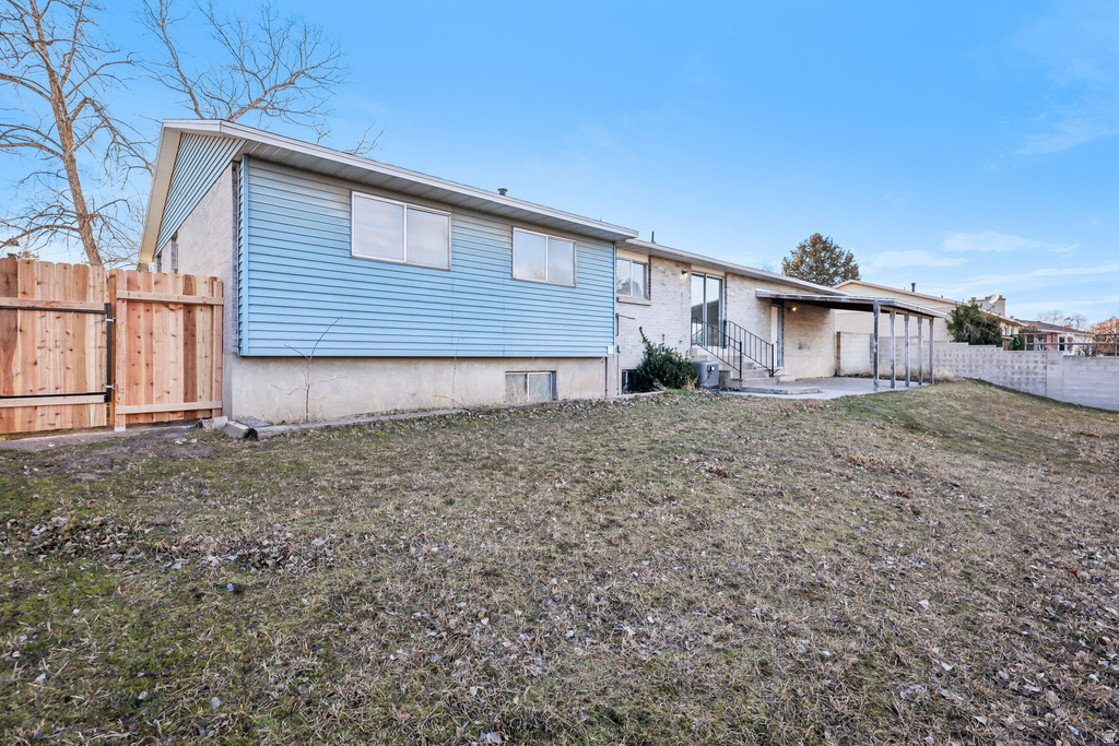 3020 W ROSA VISTA DR Taylorsville, UT 84129