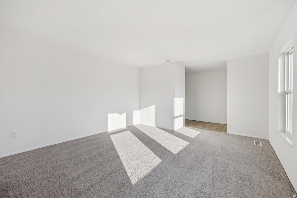 3020 W ROSA VISTA DR Taylorsville, UT 84129