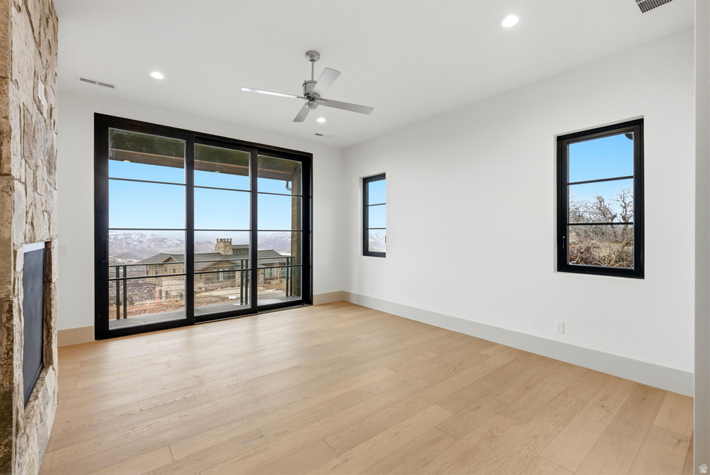 2155 E WRANGLER DR Hideout, UT 84036