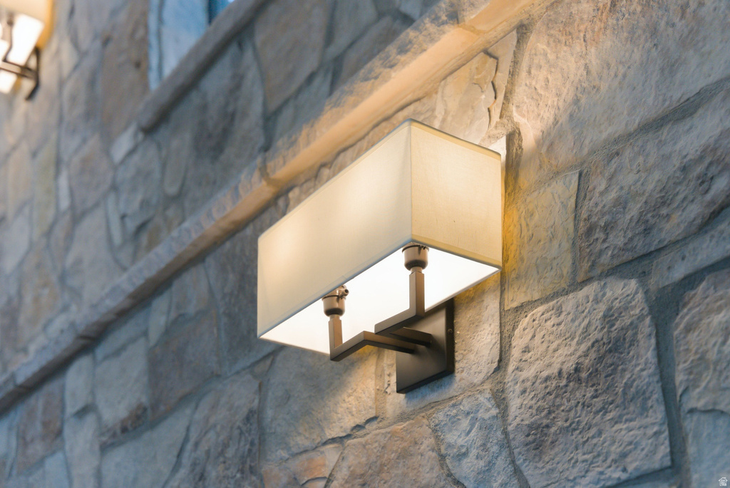 2155 E WRANGLER DR Hideout, UT 84036