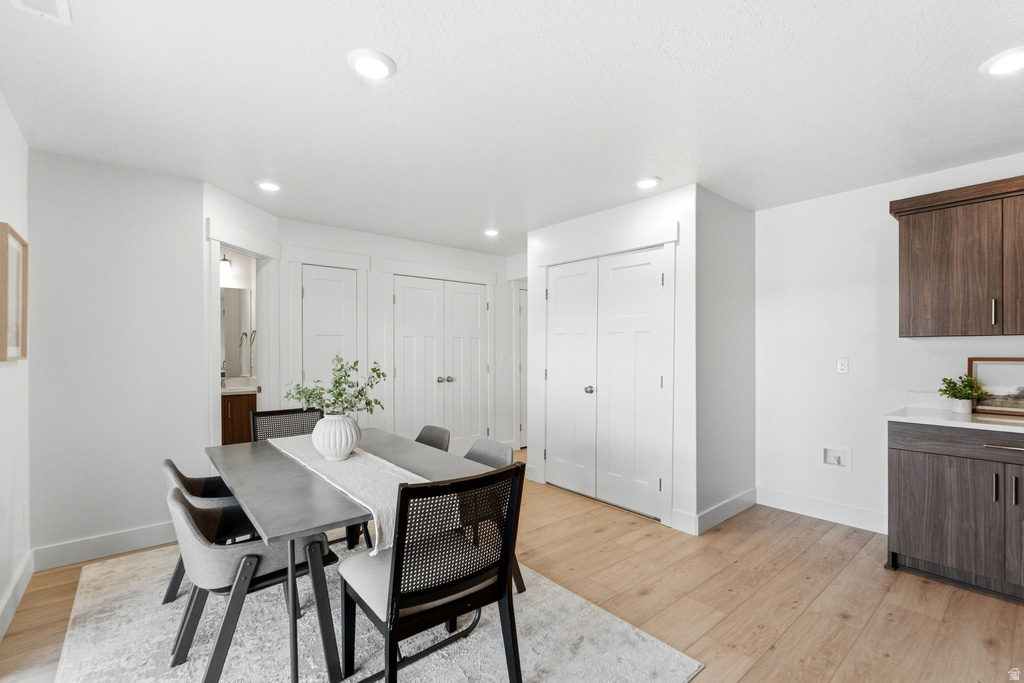 1621 N ANGEL ST Layton, UT 84041