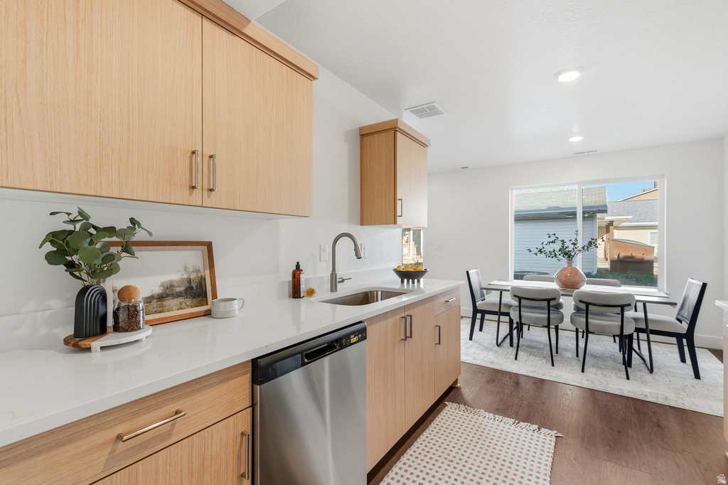 1621 N ANGEL ST Layton, UT 84041