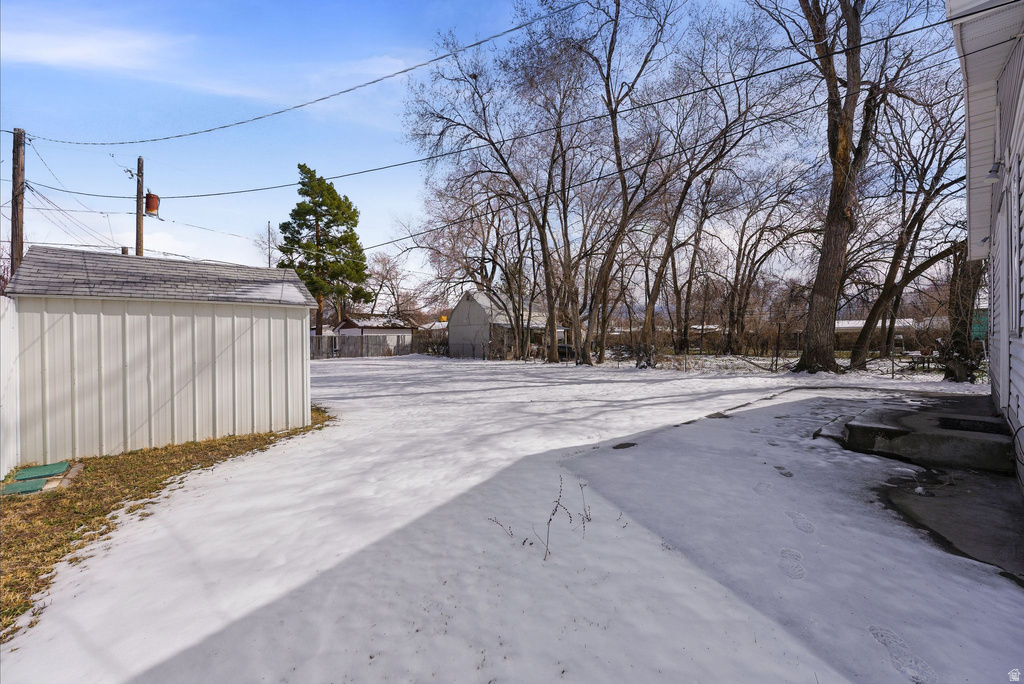 1215 S STEWART ST Salt Lake City, UT 84104