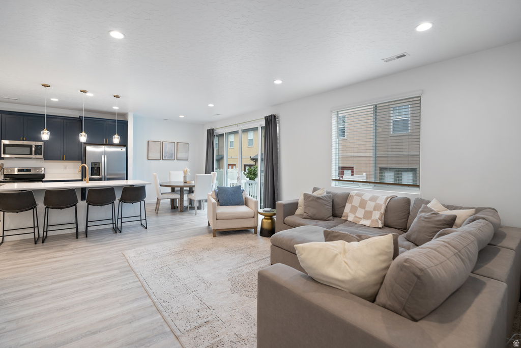 1593 W 220 N Pleasant Grove, UT 84062