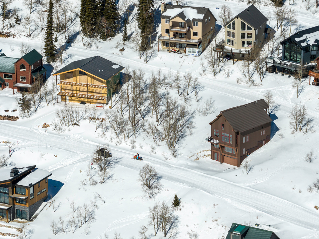 6746 E ASPEN DR Eden, UT 84310