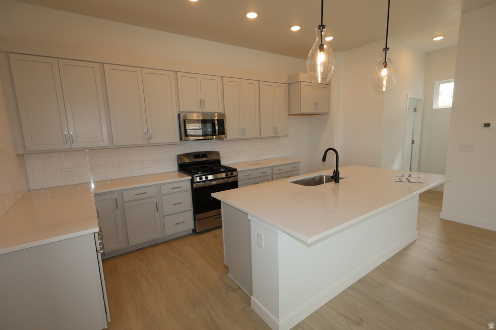 7264 S HIDDEN HILLS DR Copperton, UT 84006