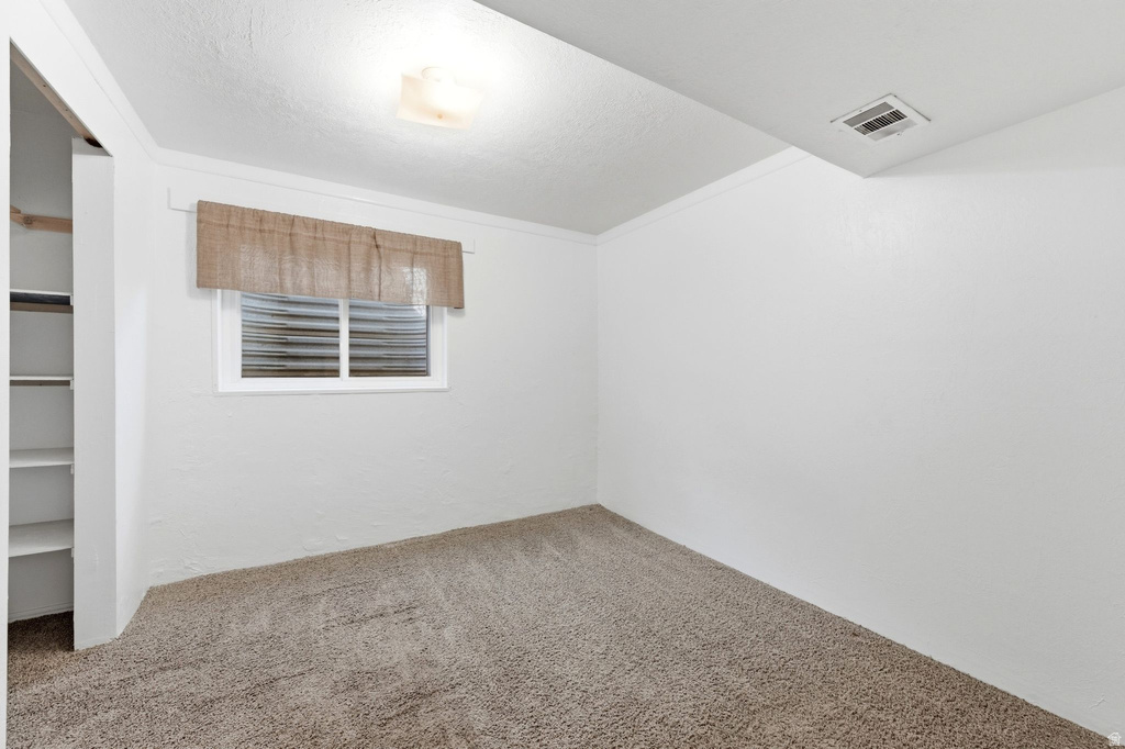 7880 S PALLADIUM DR West Jordan, UT 84088