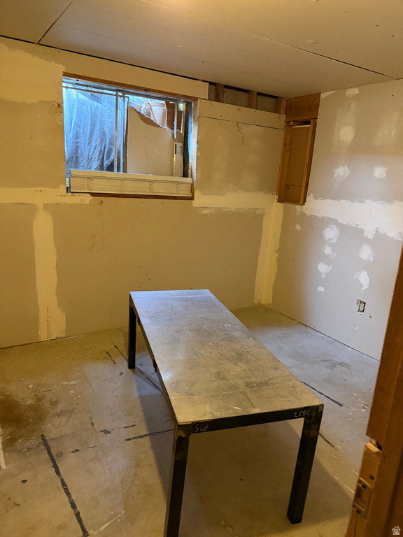 5174 W HOOPES ST Salt Lake City, UT 84118