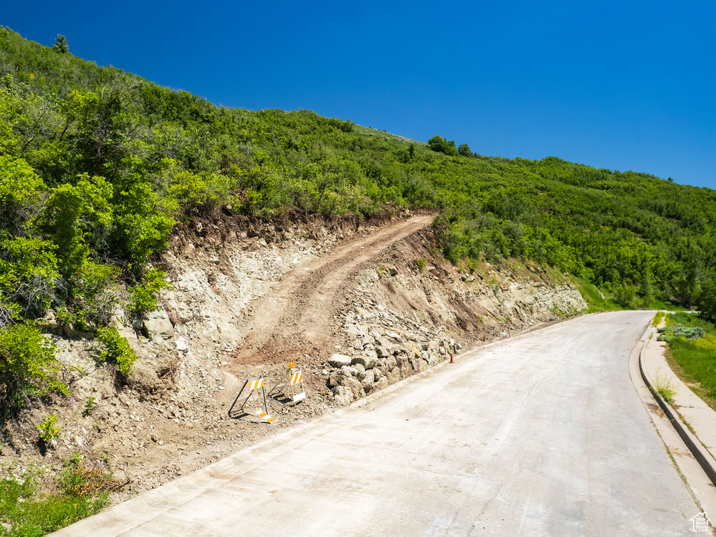 6562  HIGHLAND DR Mountain Green, UT 84050