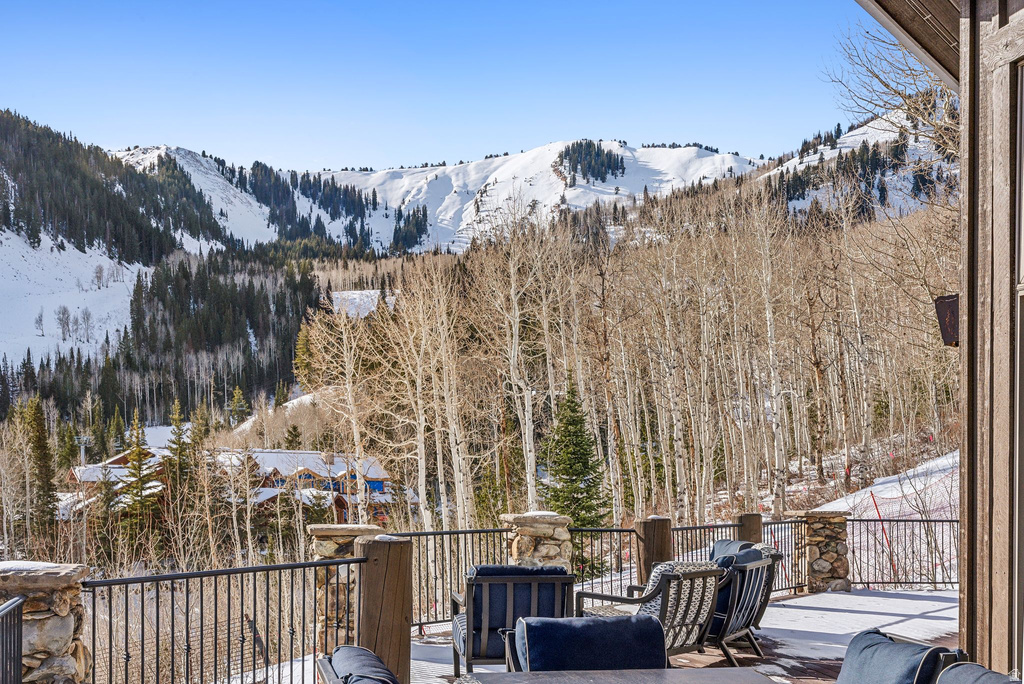 73 WHITE PINE RD Park City, UT 84060