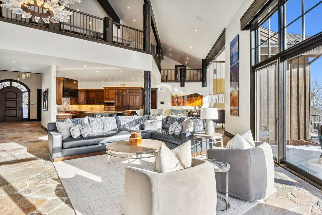 73 WHITE PINE RD Park City, UT 84060