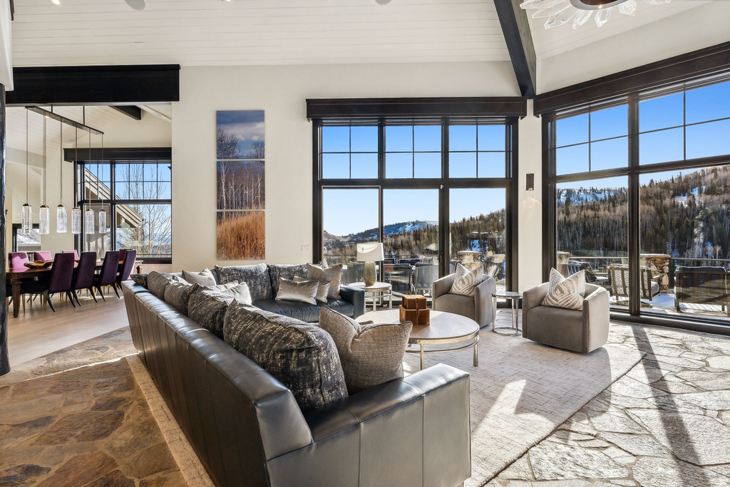 73 WHITE PINE RD Park City, UT 84060