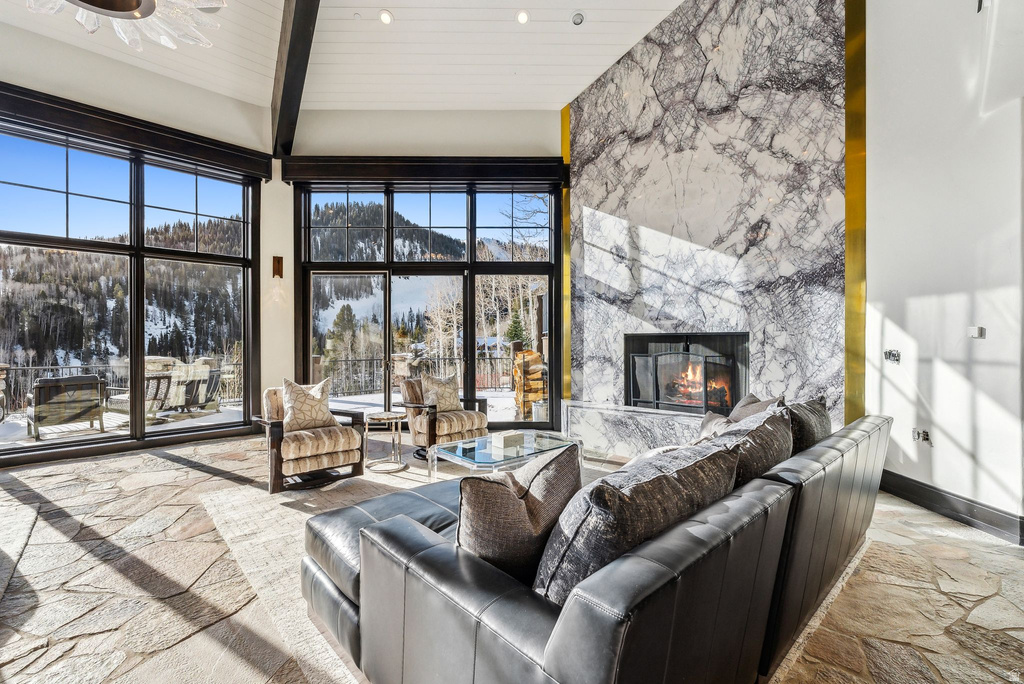 73 WHITE PINE RD Park City, UT 84060