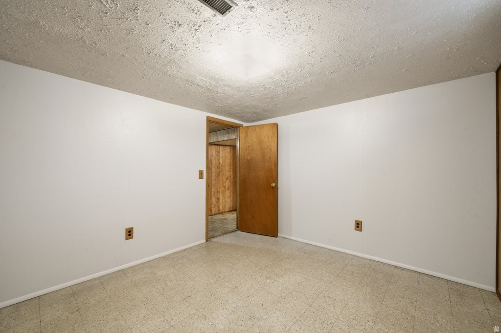 1199 N 450 W Sunset, UT 84015