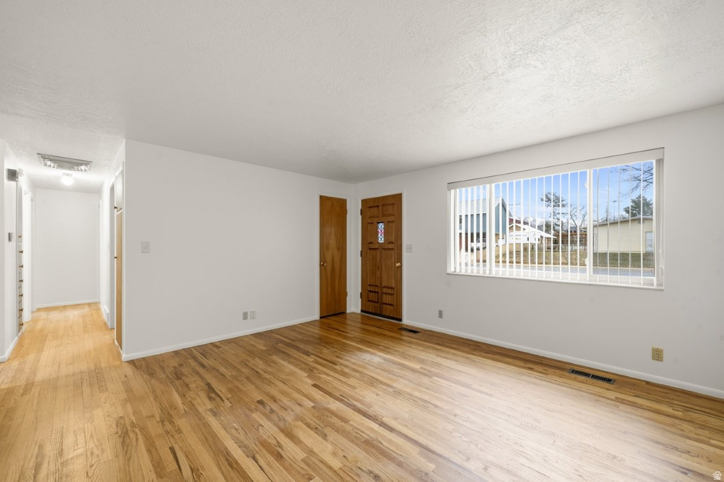 1199 N 450 W Sunset, UT 84015