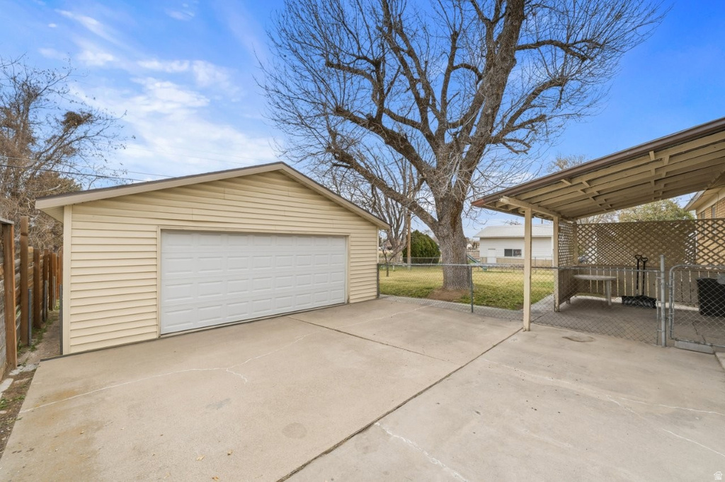 1199 N 450 W Sunset, UT 84015